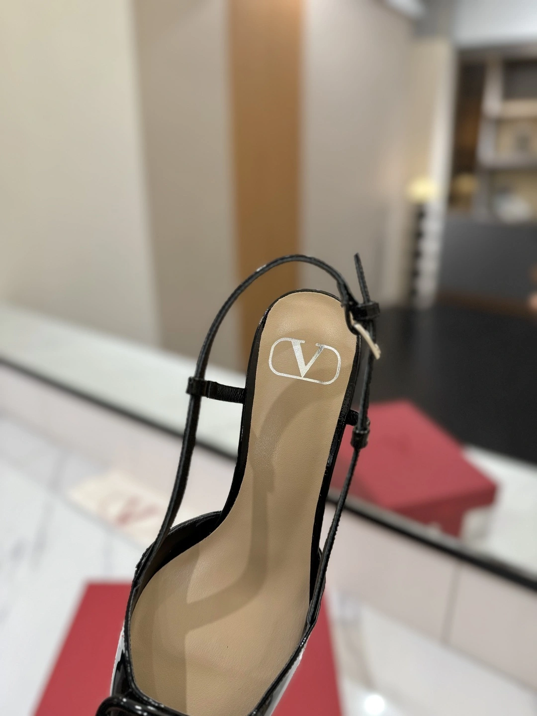 COCO-- V1859ti9o 3W2S0Q70TMK0NO Heel height：4.5CM goatskin item:E-X138C3020